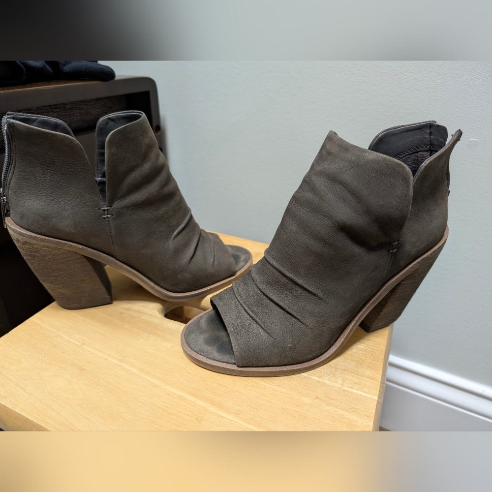 Stylish Women's Open Toe Ankle Boots